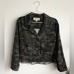 Cloth & Stone - Camo Cropped Lightweight Jacket